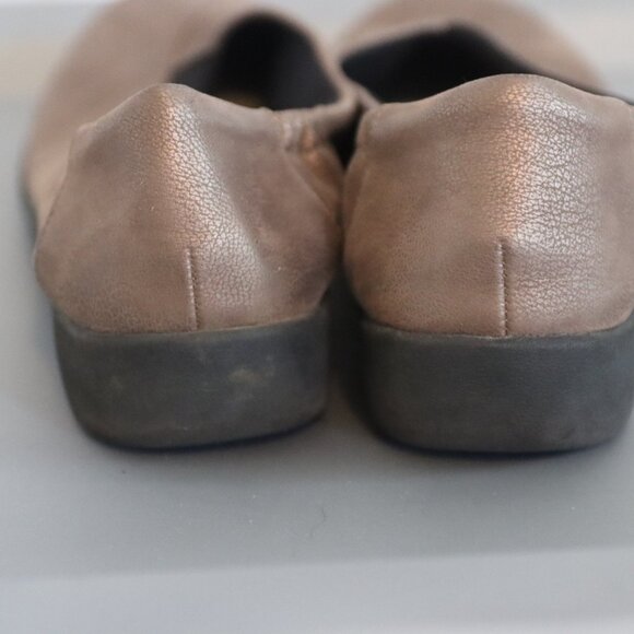 Clarks Cloud Stepper Soft Cushion Size 9 Womens Shoe Bronze - Picture 7 of 11